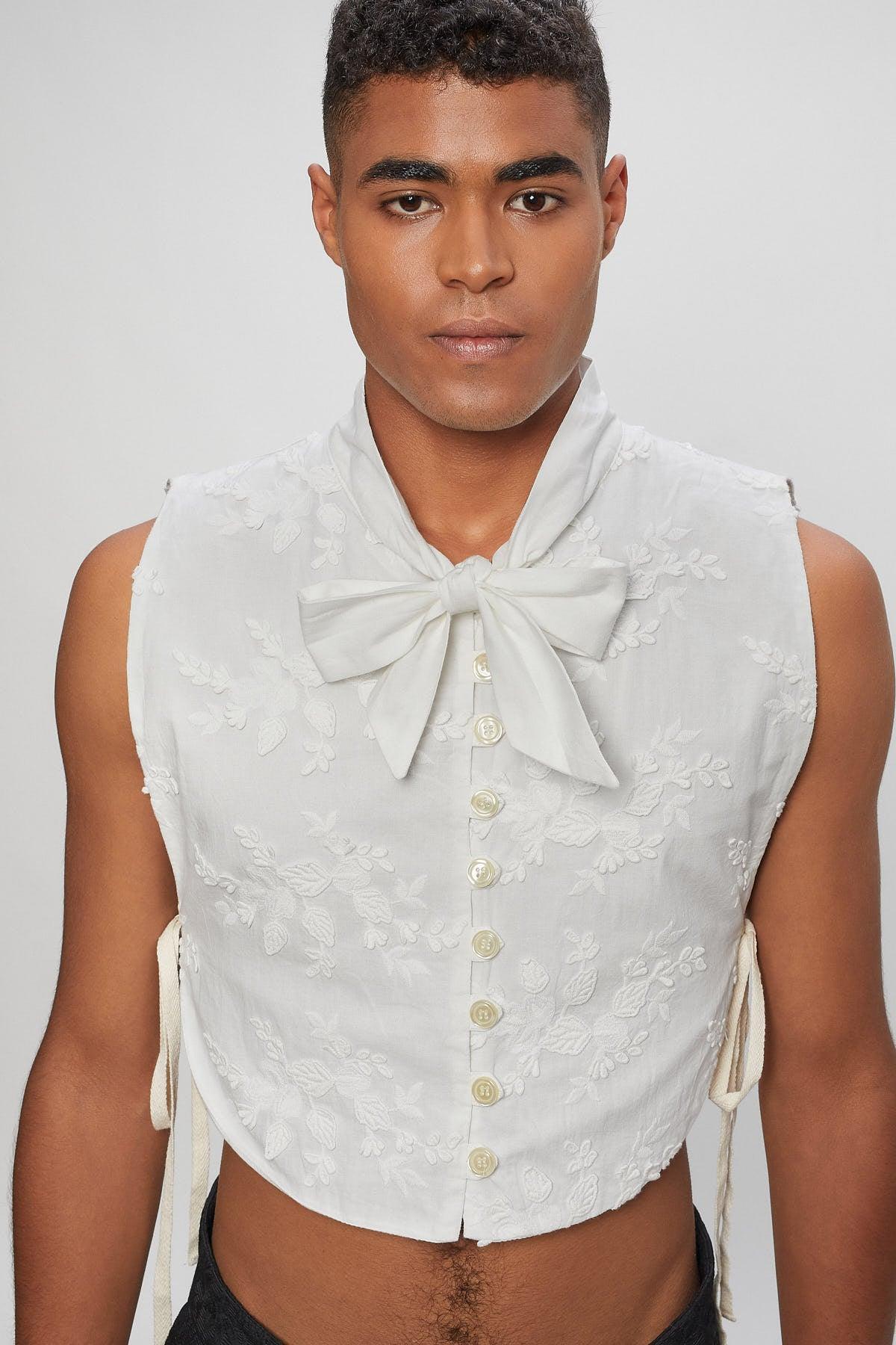 LEHENGUSU VEST WHITE FLOWERS - BIAAF LAB