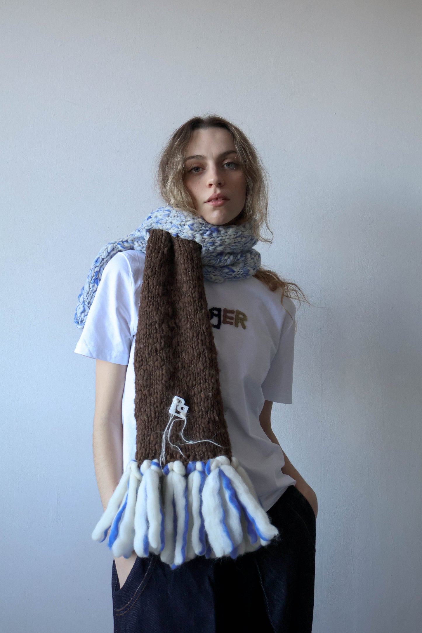 BUFANDA LE BLOCK CREAM ELECTRIC BLUE CHOCOLATE