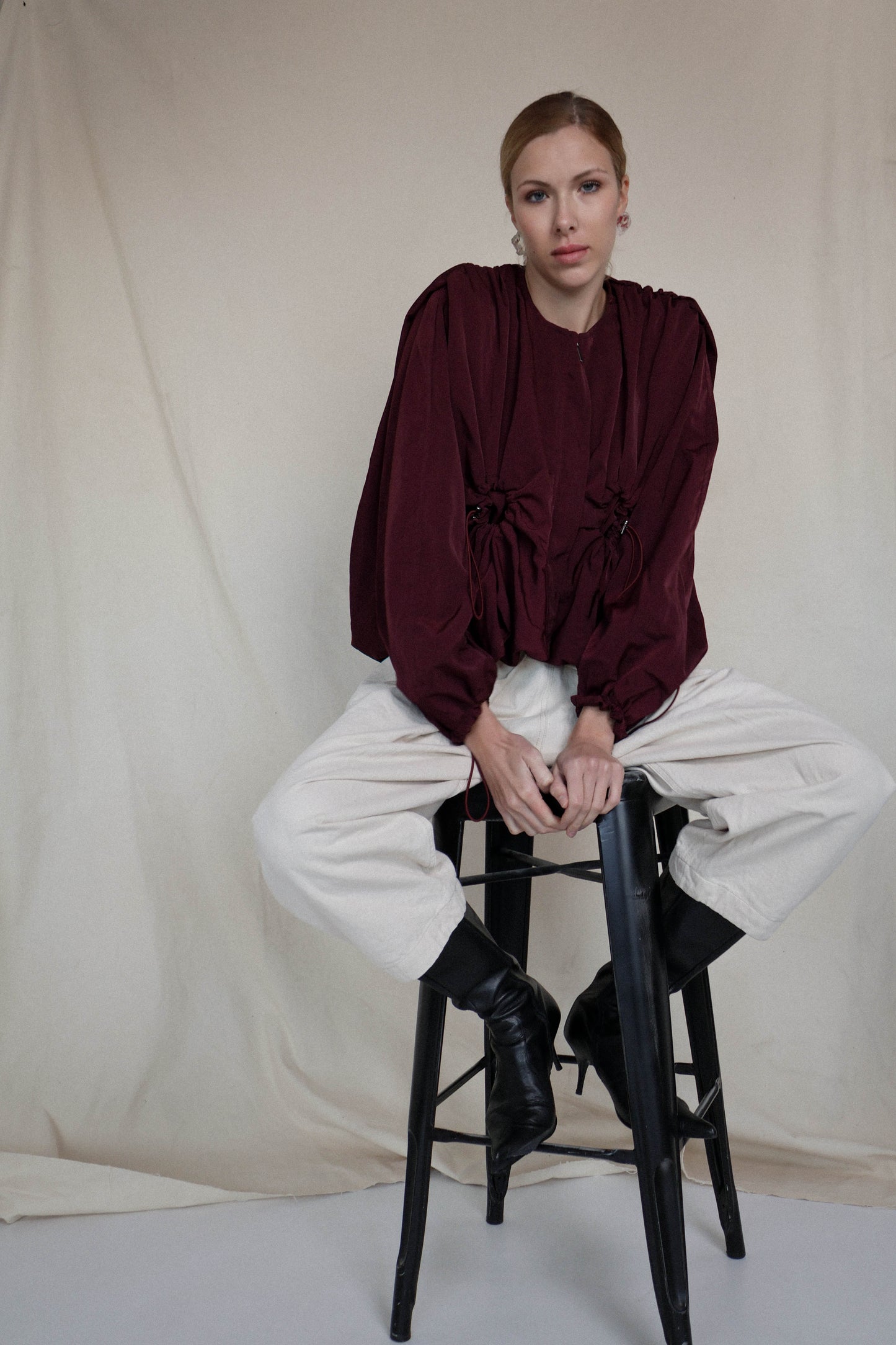 CHAQUETA BOMBER IMPERMEABLE BURDEOS